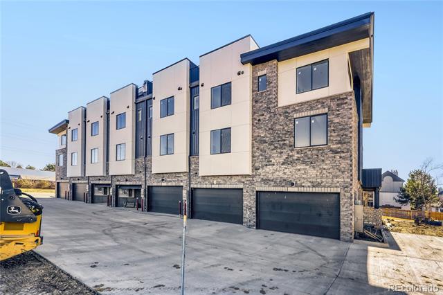 9195 Pierce Street Unit: 5