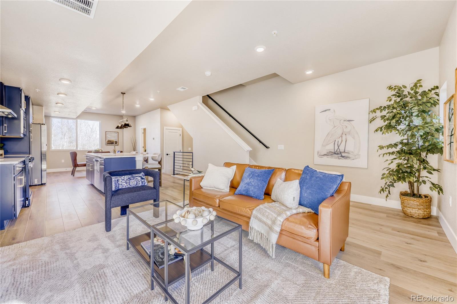 9195 Pierce Street Unit: 5