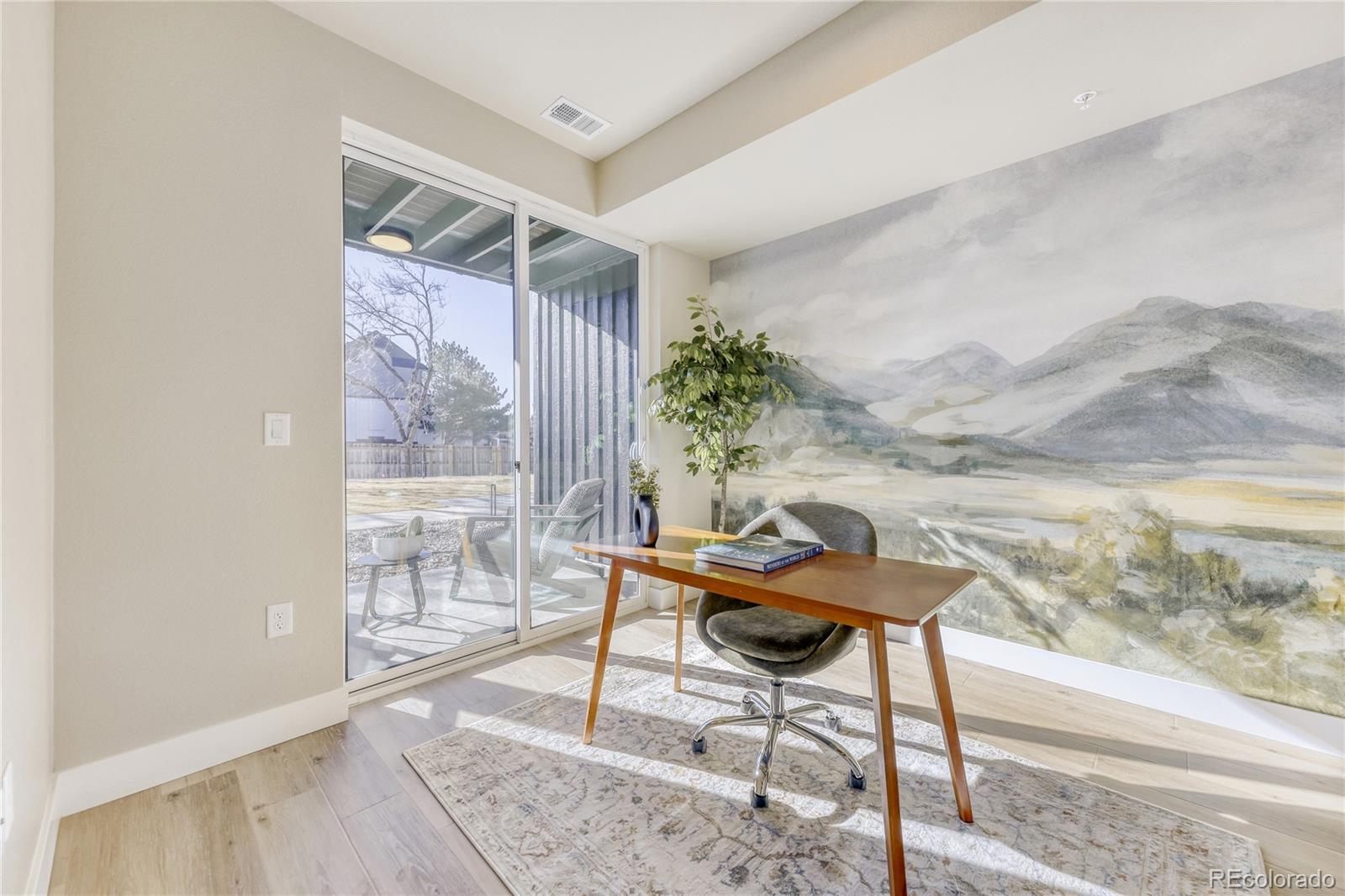 9195 Pierce Street Unit: 5