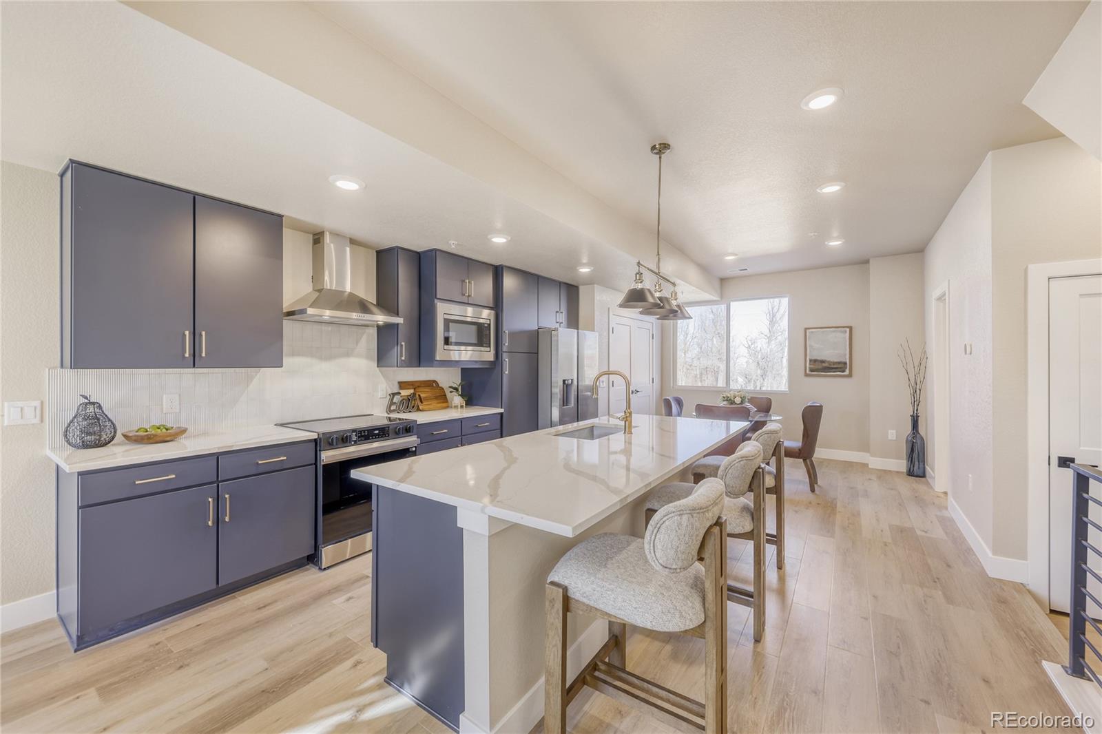 9195 Pierce Street Unit: 5