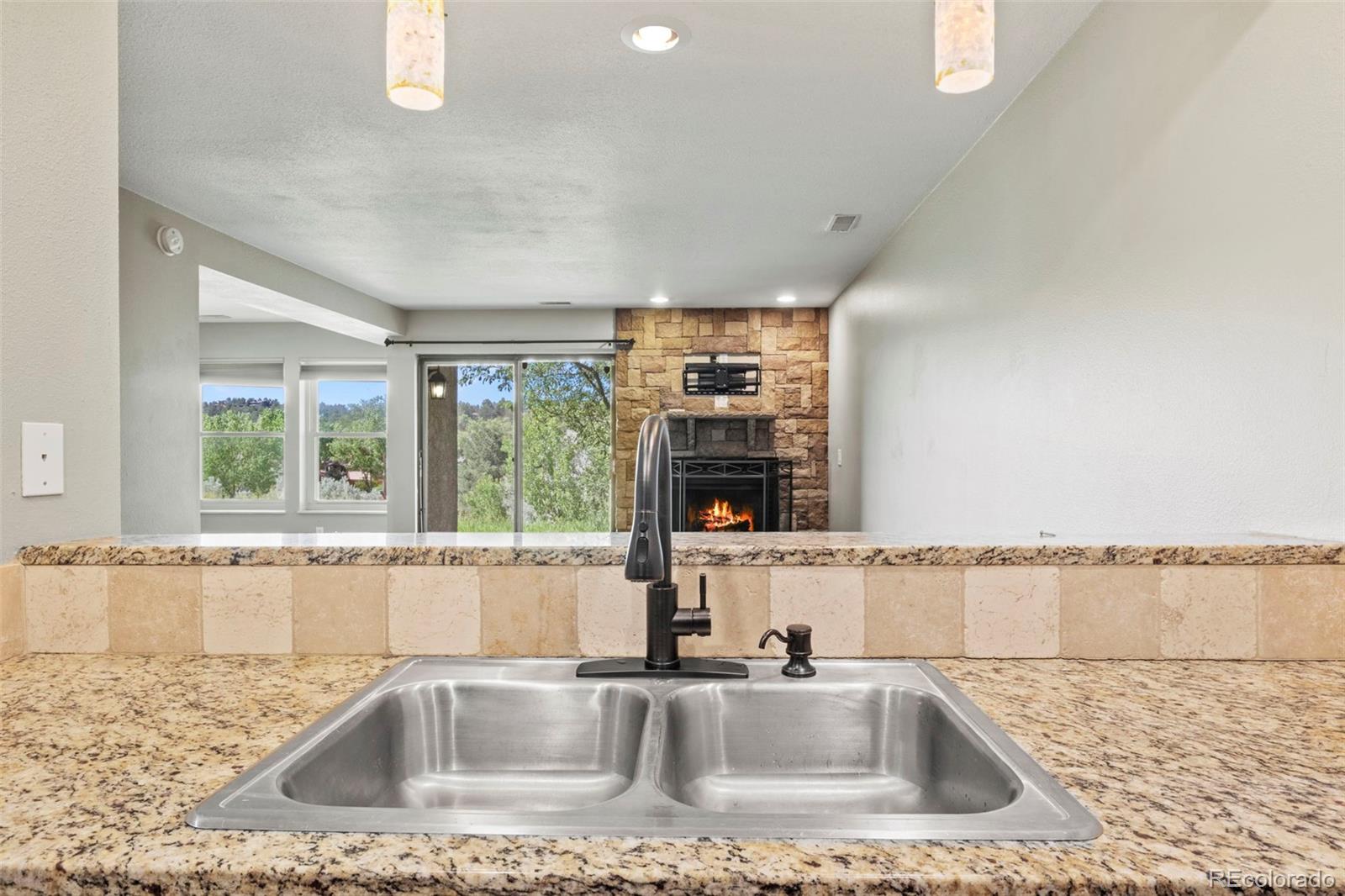 128 W Rockrimmon Boulevard Unit: 105