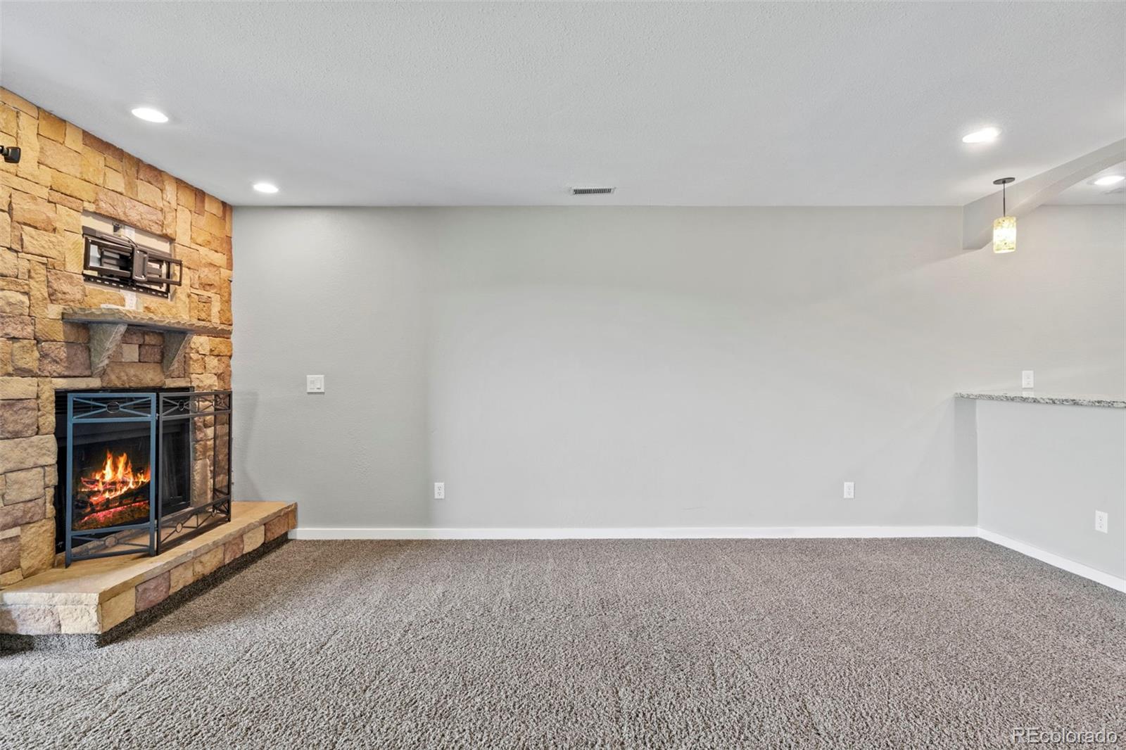 128 W Rockrimmon Boulevard Unit: 105