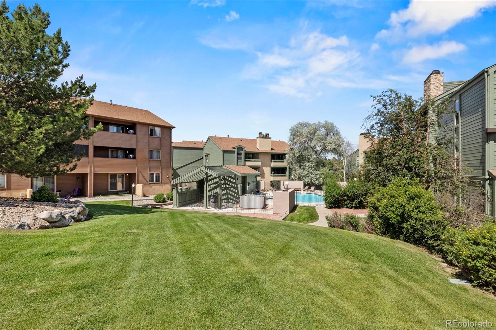 128 W Rockrimmon Boulevard Unit: 105