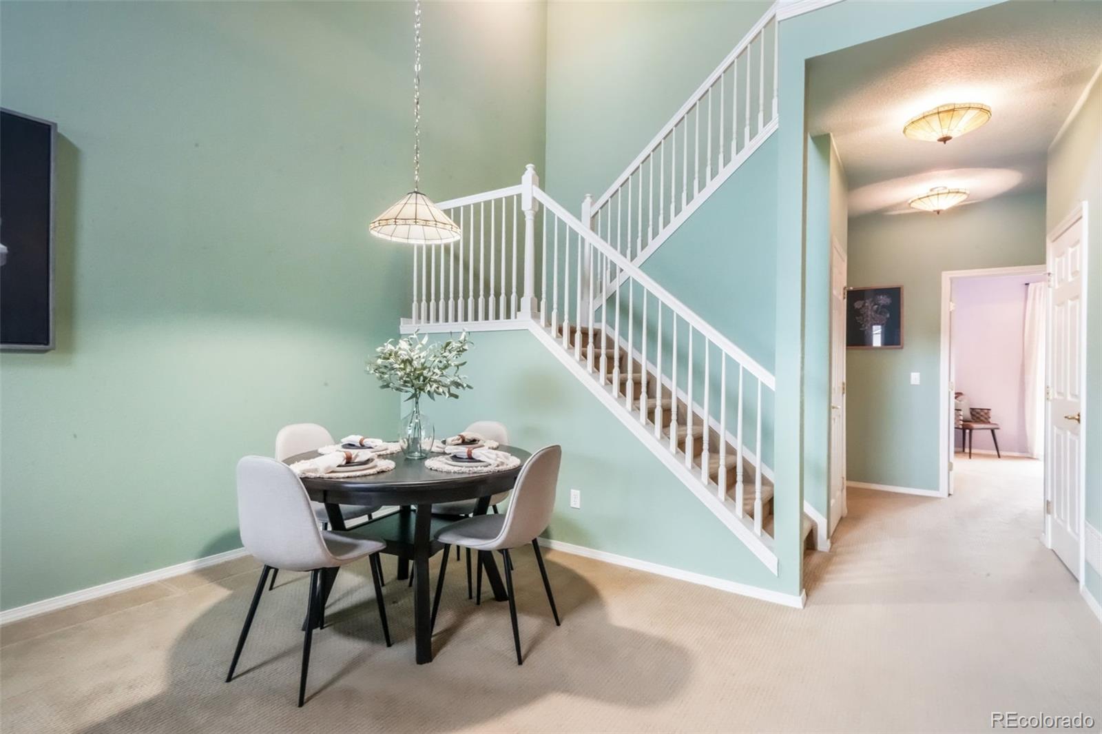 1223 Villa Grove