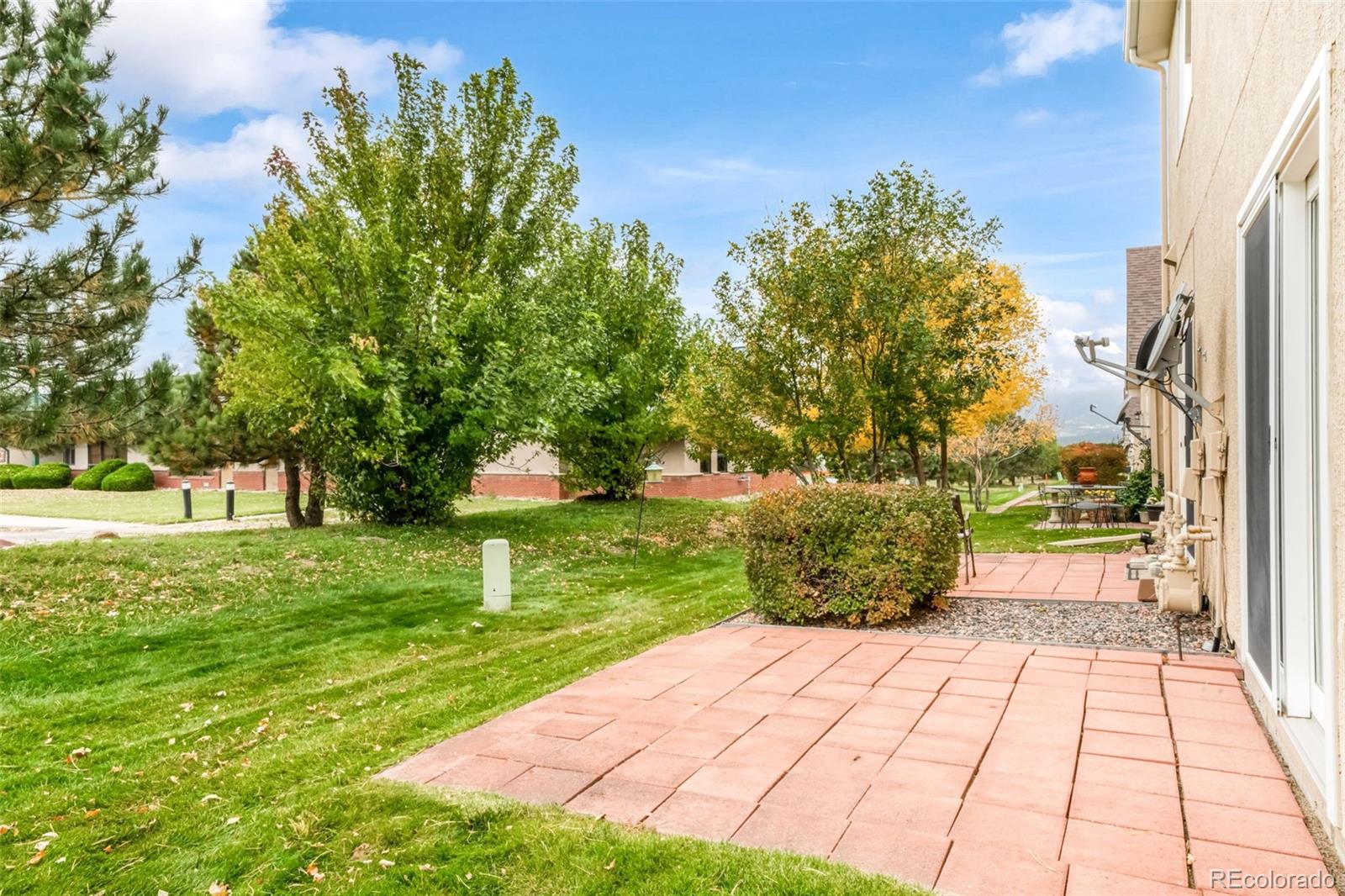 1223 Villa Grove