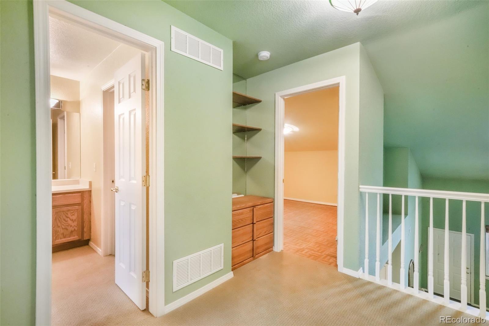 1223 Villa Grove