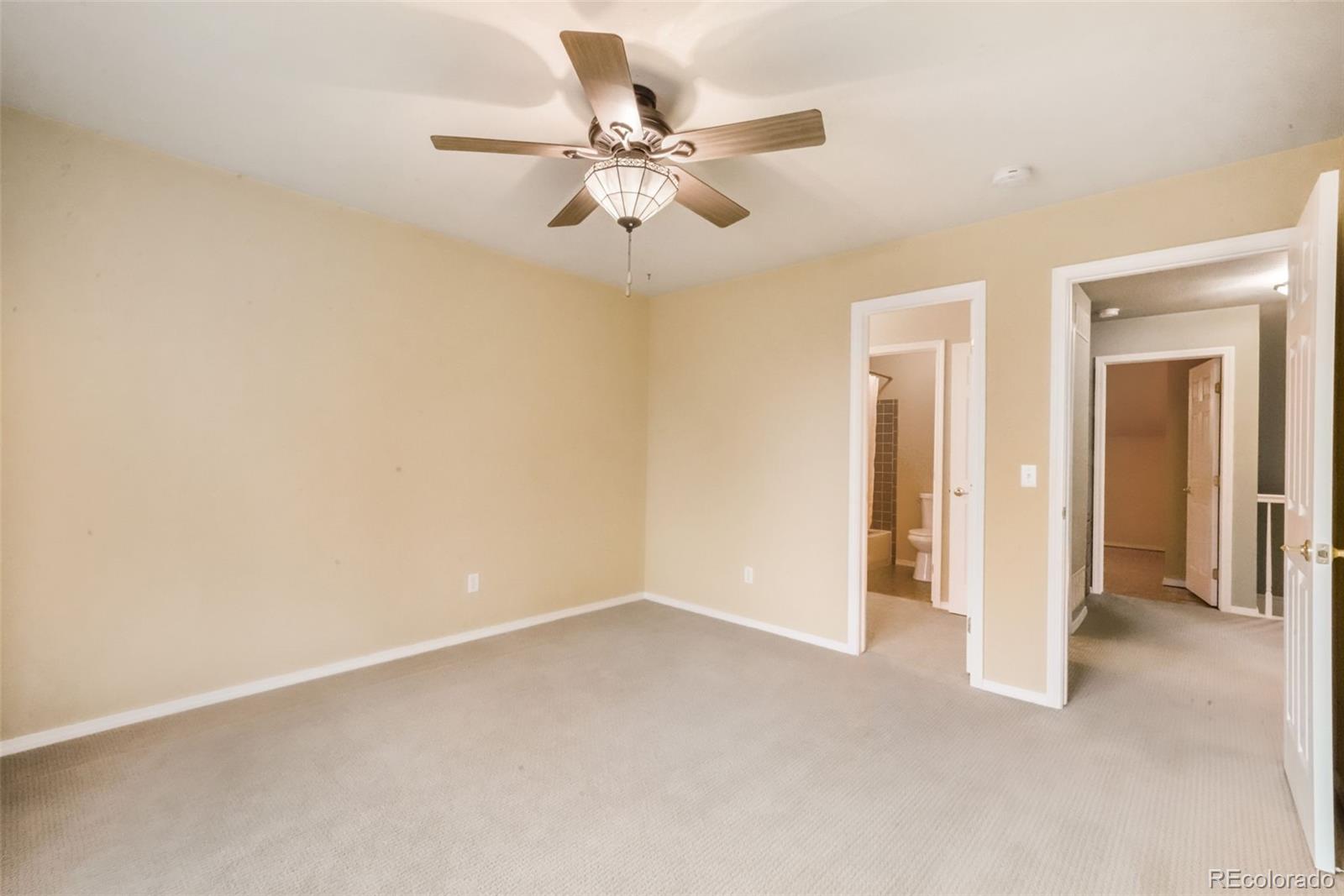 1223 Villa Grove