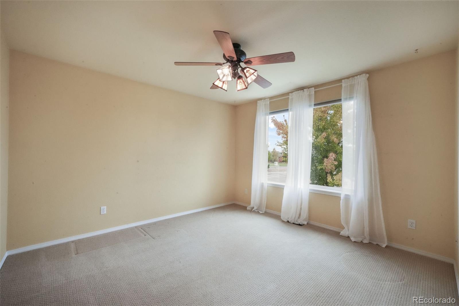 1223 Villa Grove