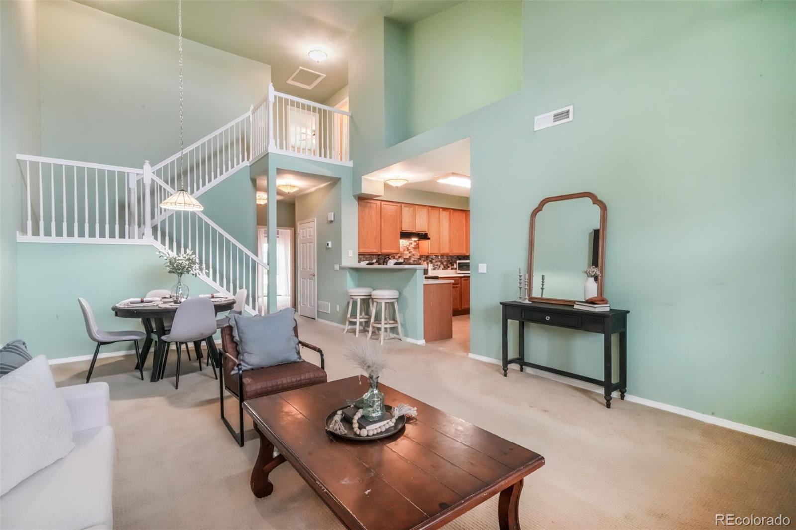 1223 Villa Grove
