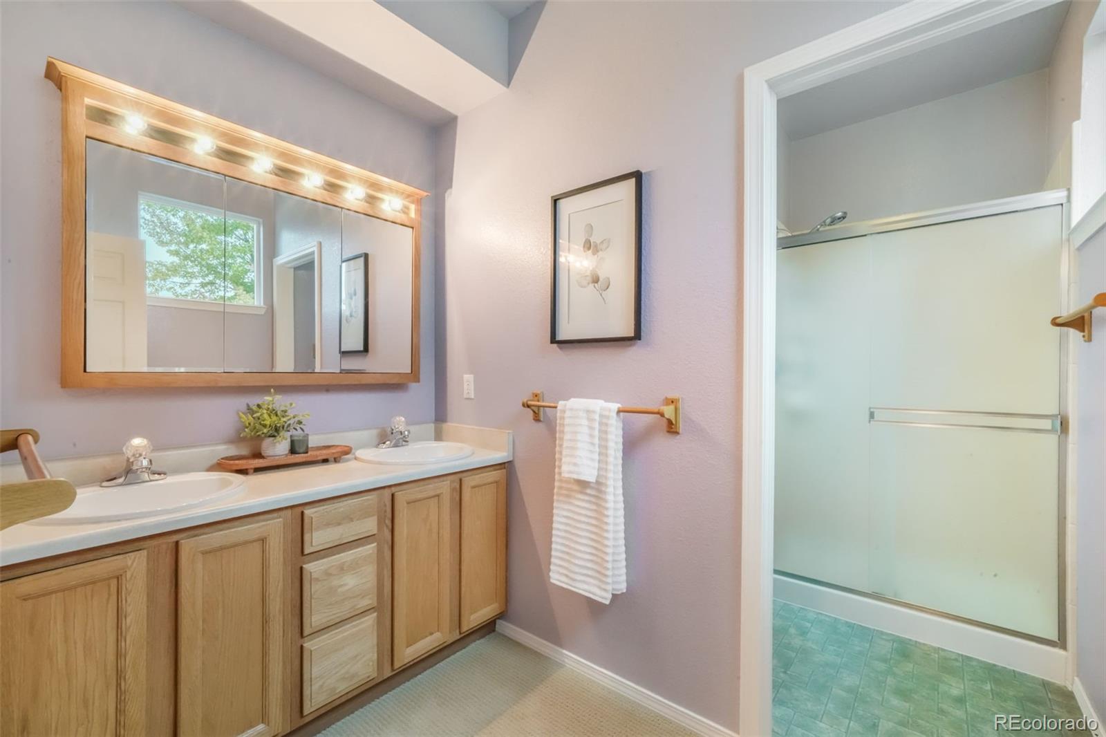 1223 Villa Grove