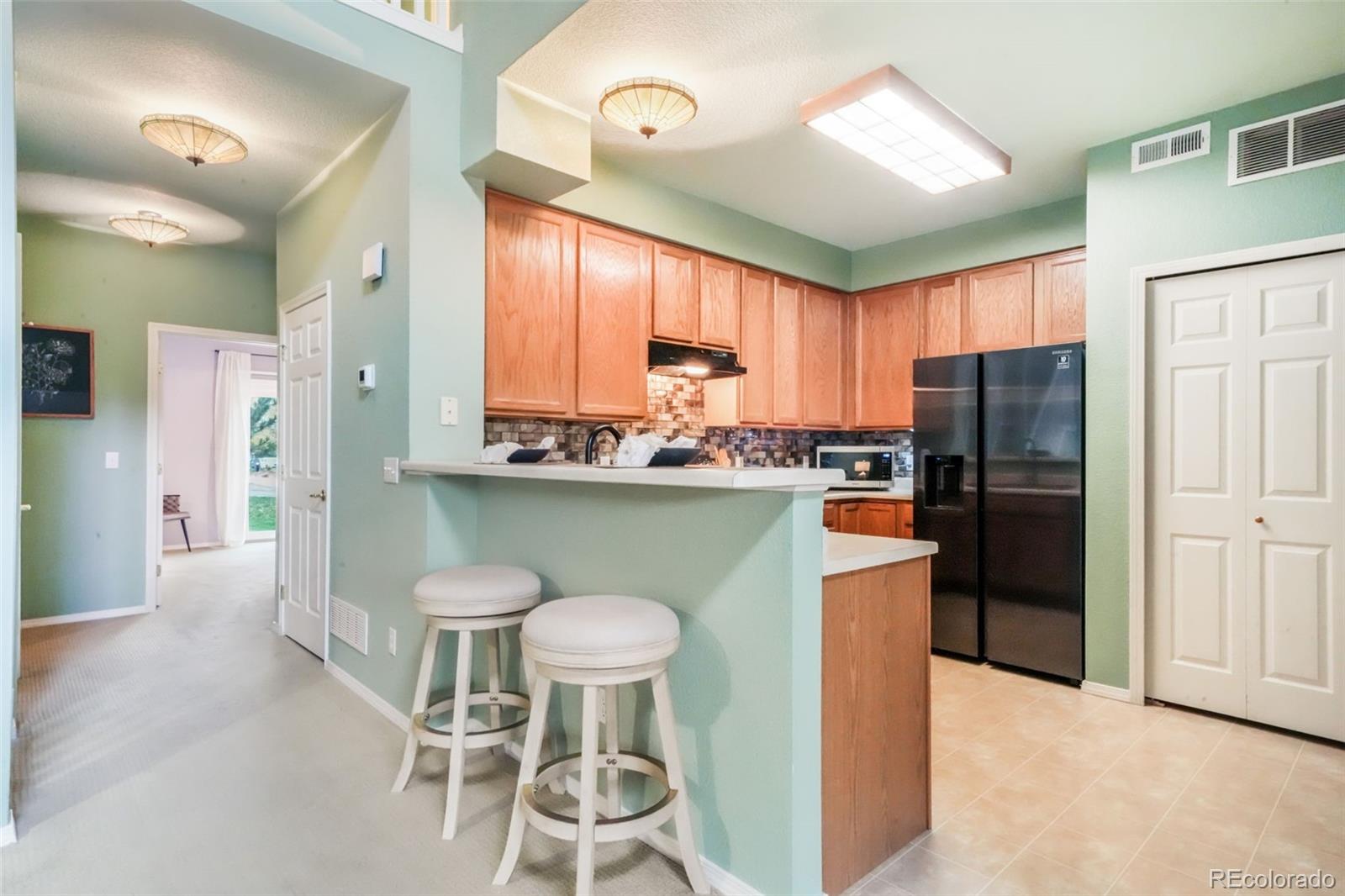 1223 Villa Grove