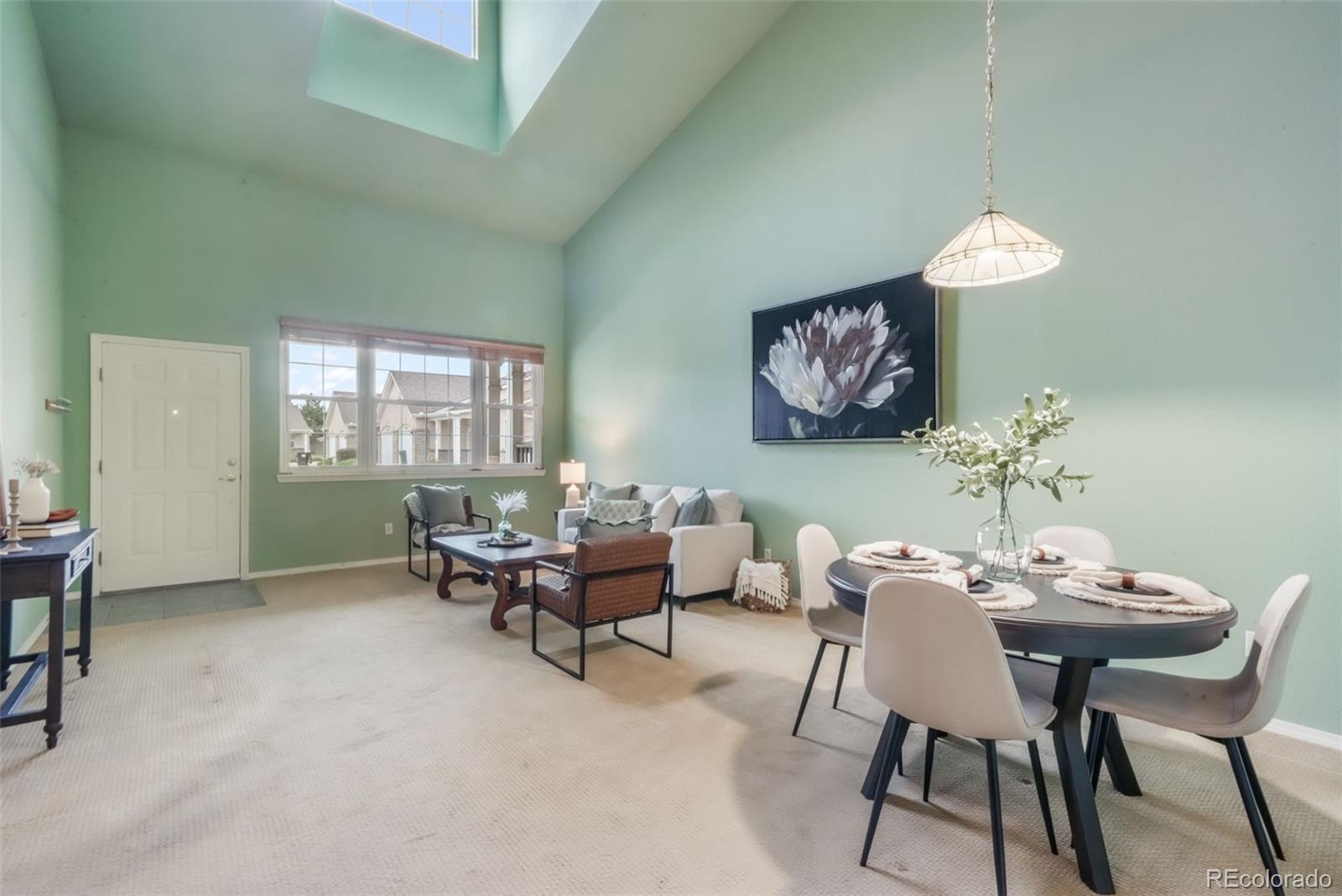 1223 Villa Grove