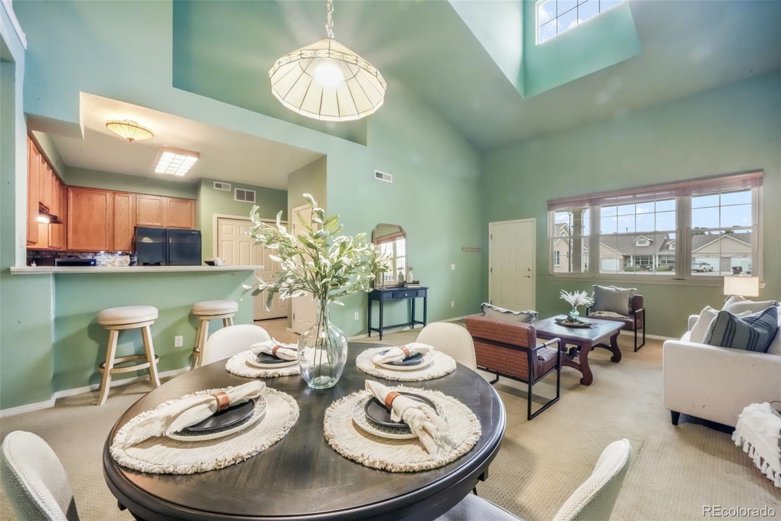 1223 Villa Grove