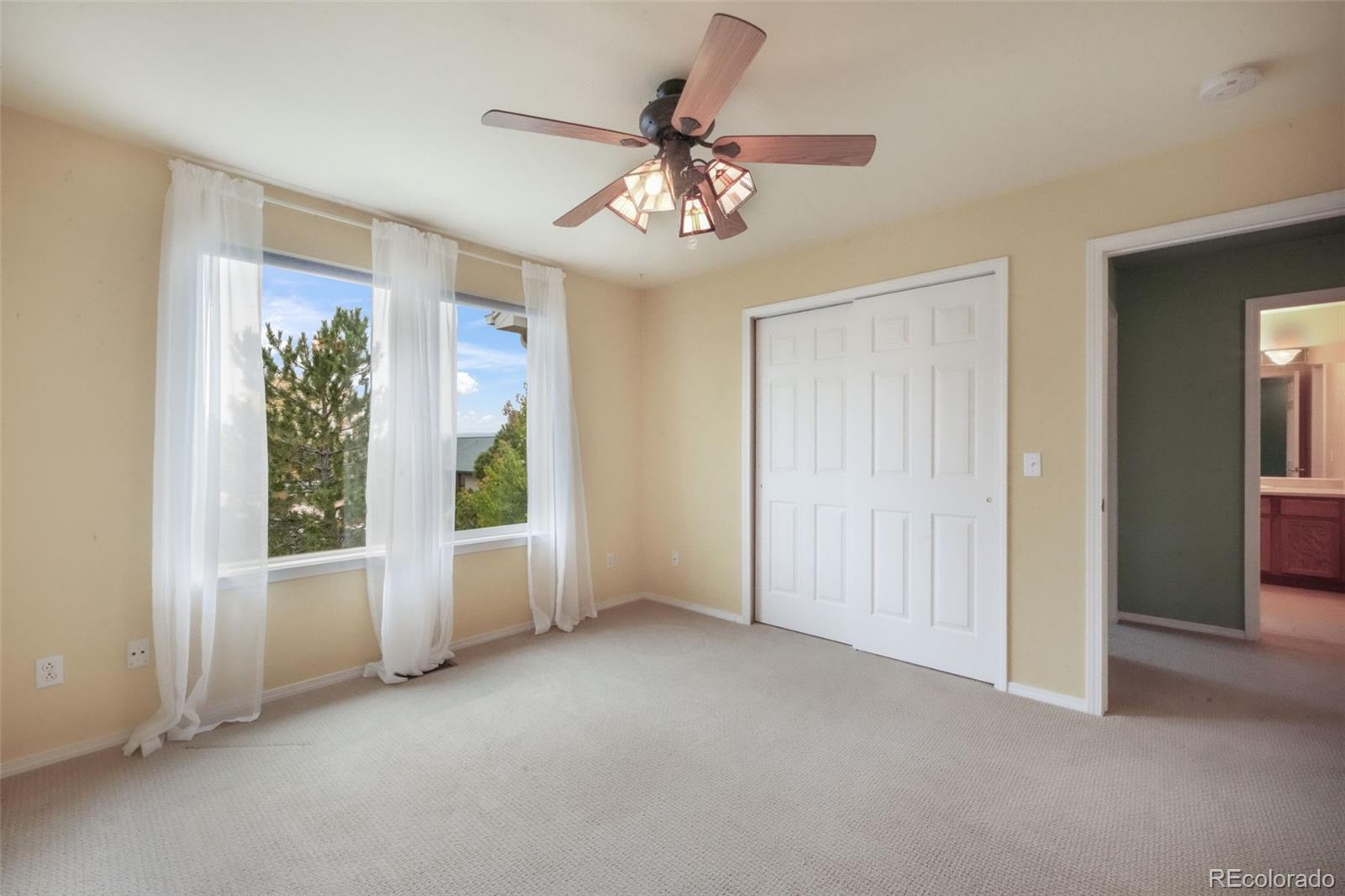 1223 Villa Grove