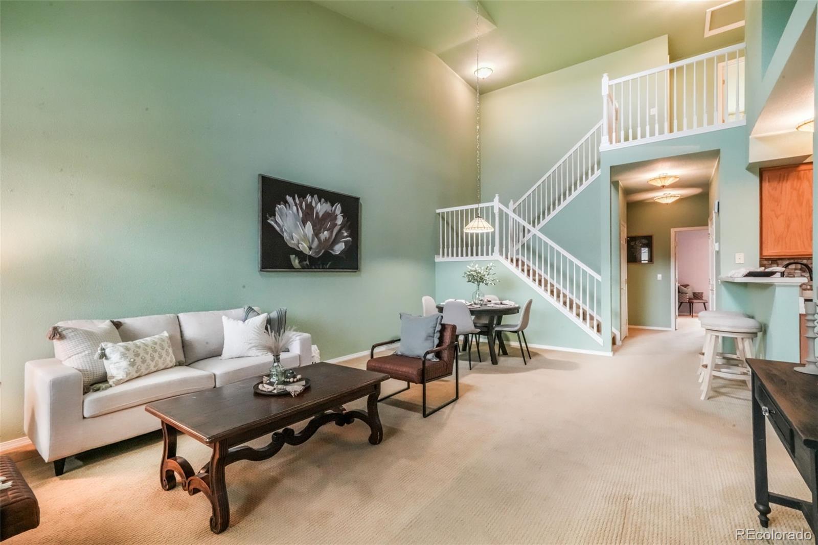 1223 Villa Grove