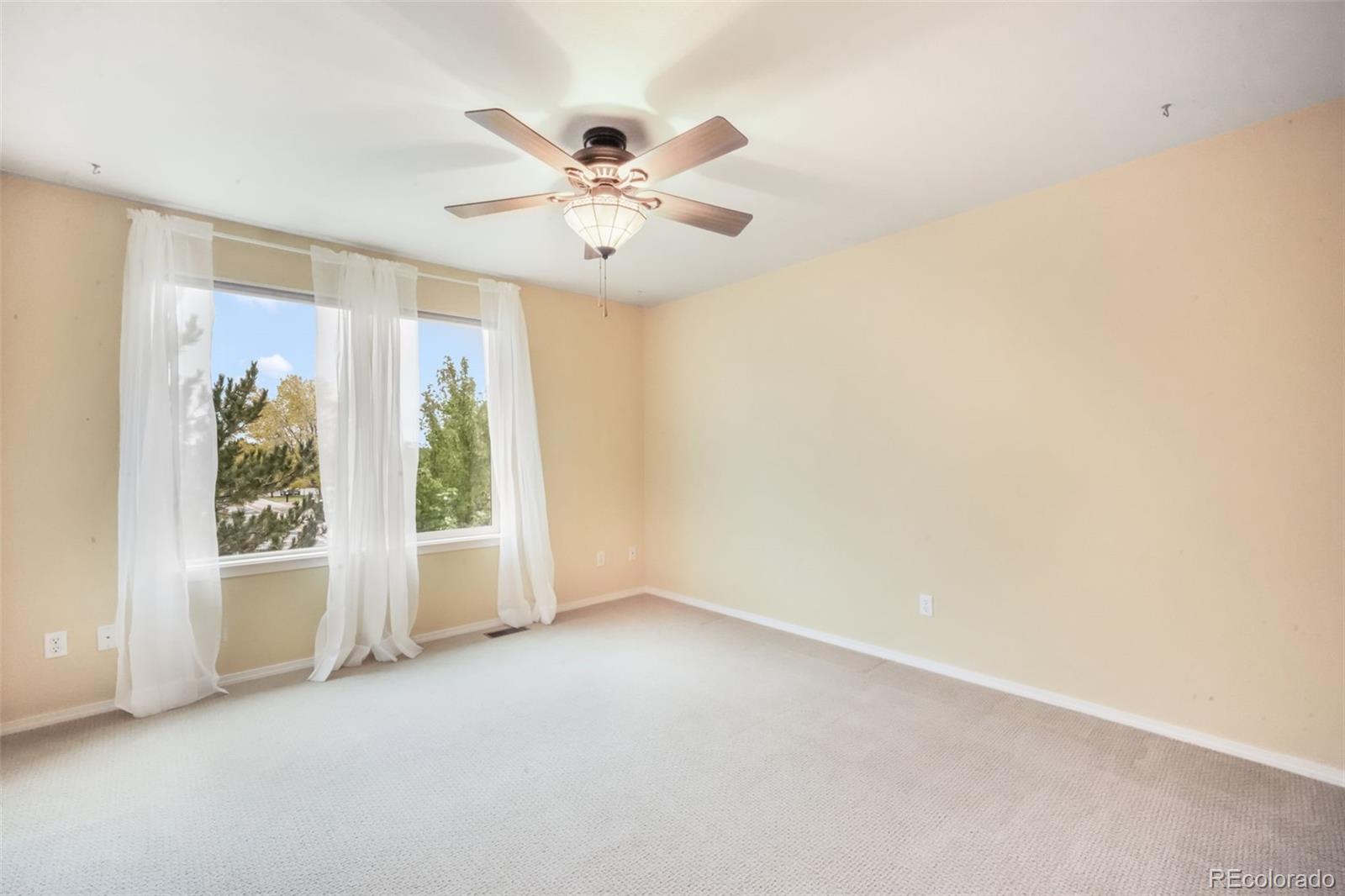 1223 Villa Grove