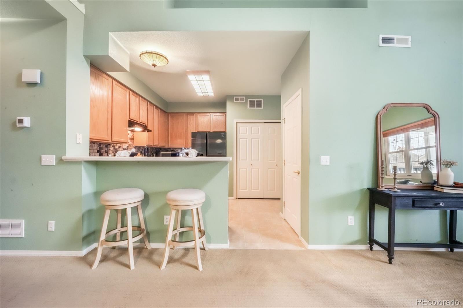 1223 Villa Grove
