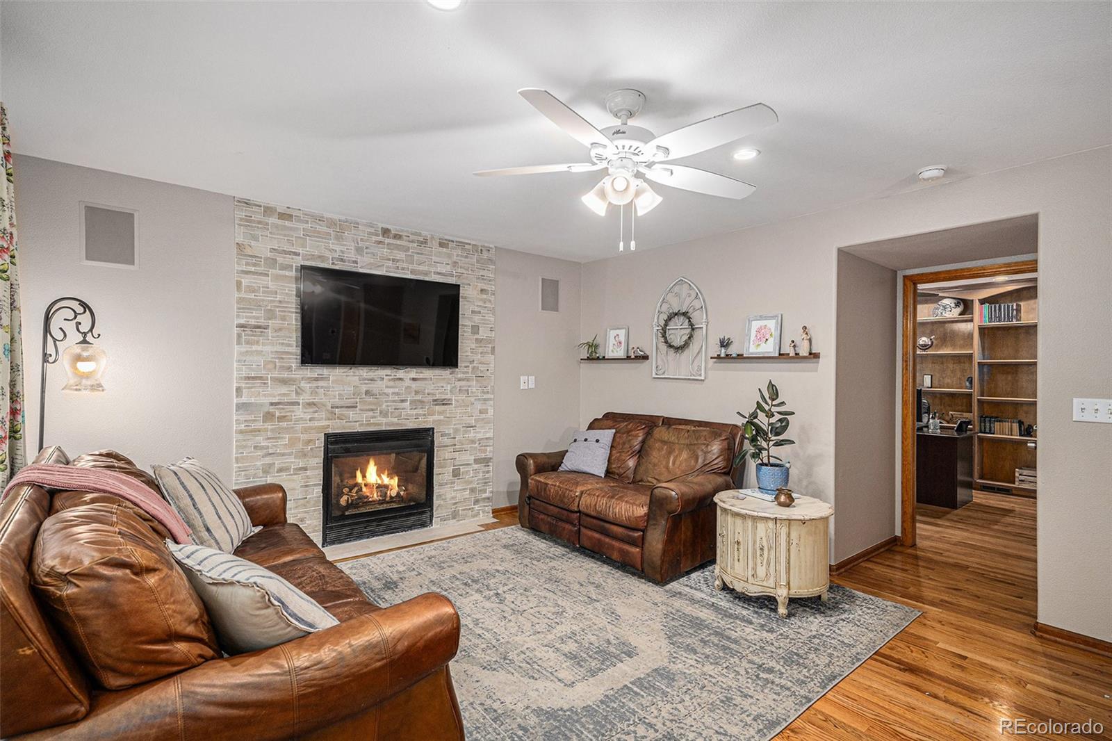 9640 Moss Rose Circle