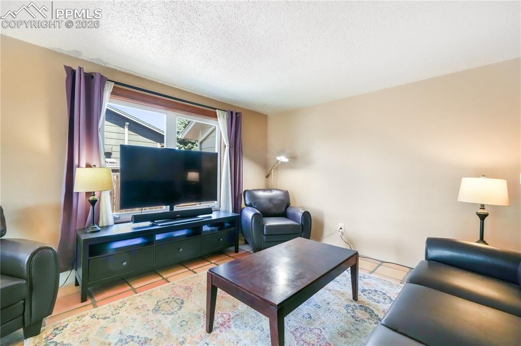 223 Saddlemountain Road