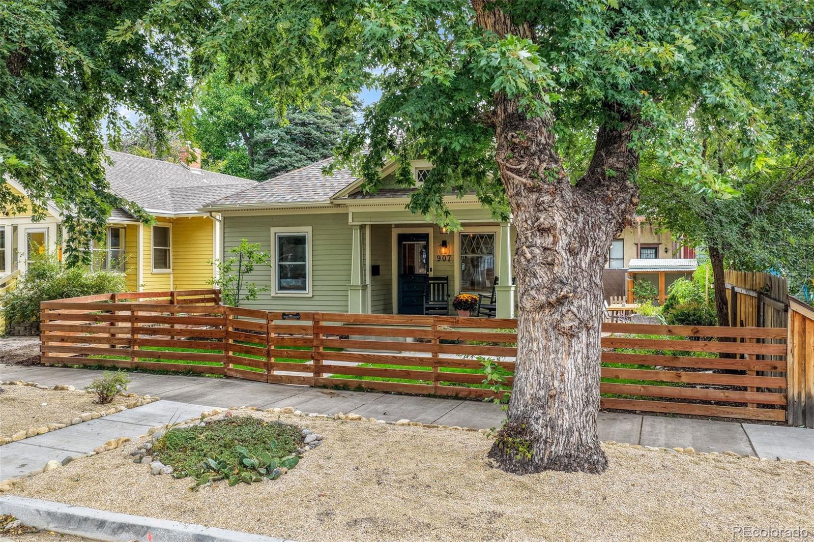 907 N Corona Street