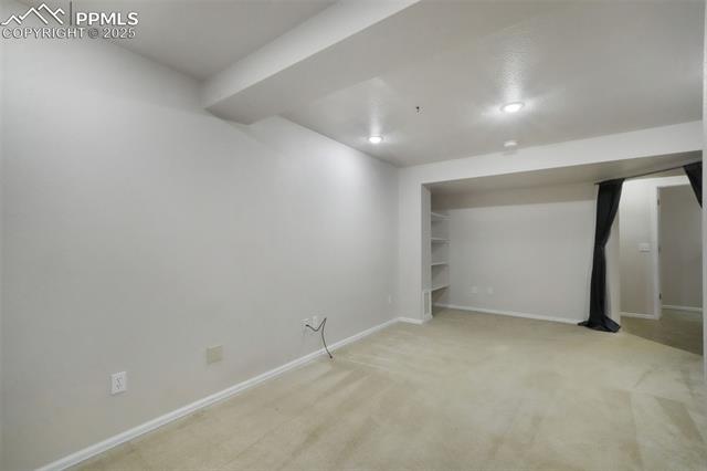 6985 Los Reyes Circle