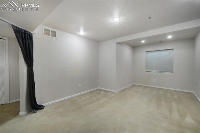 6985 Los Reyes Circle
