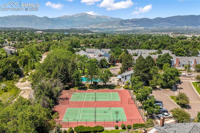 6985 Los Reyes Circle