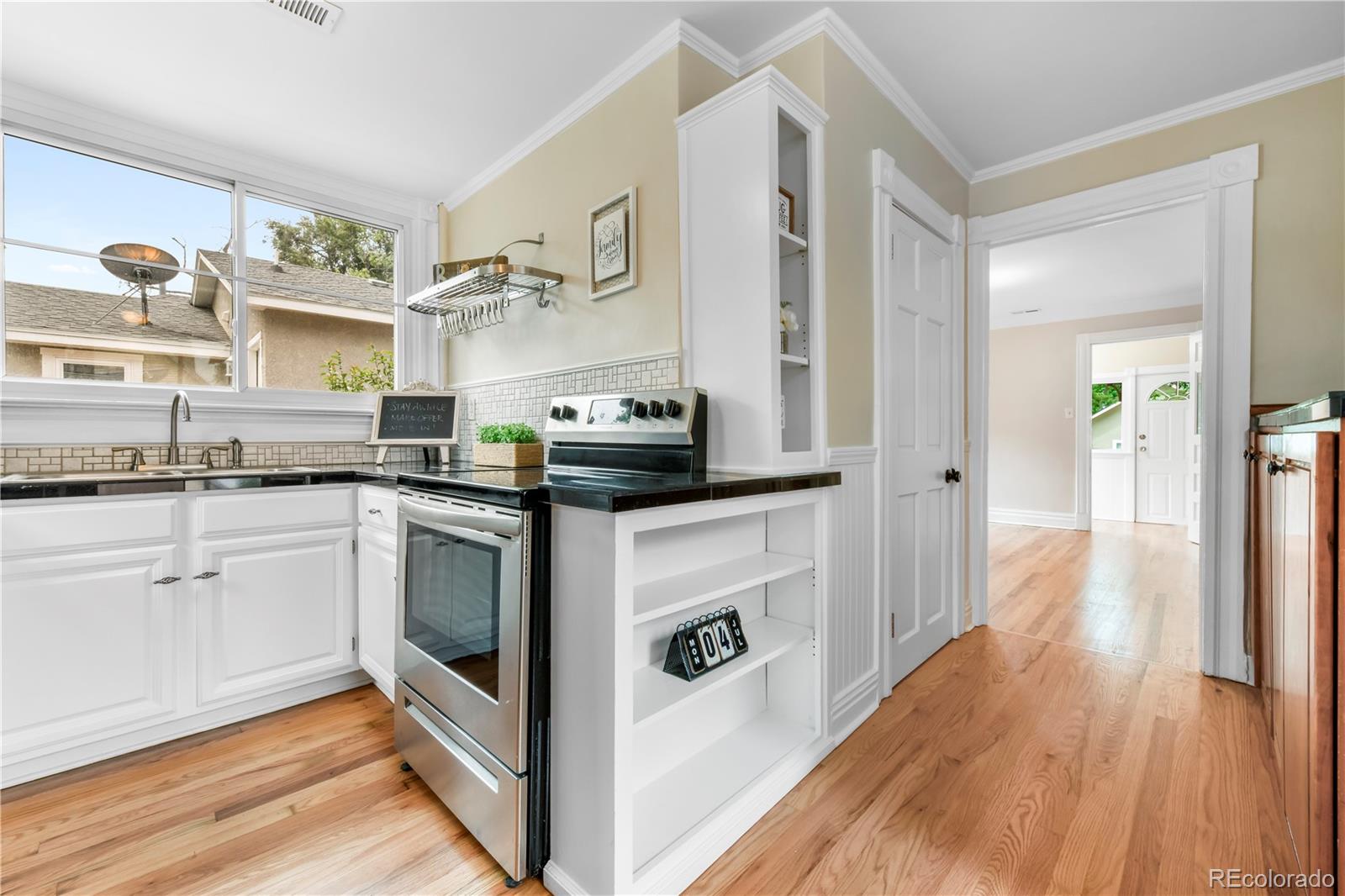 825 Arcadia Place