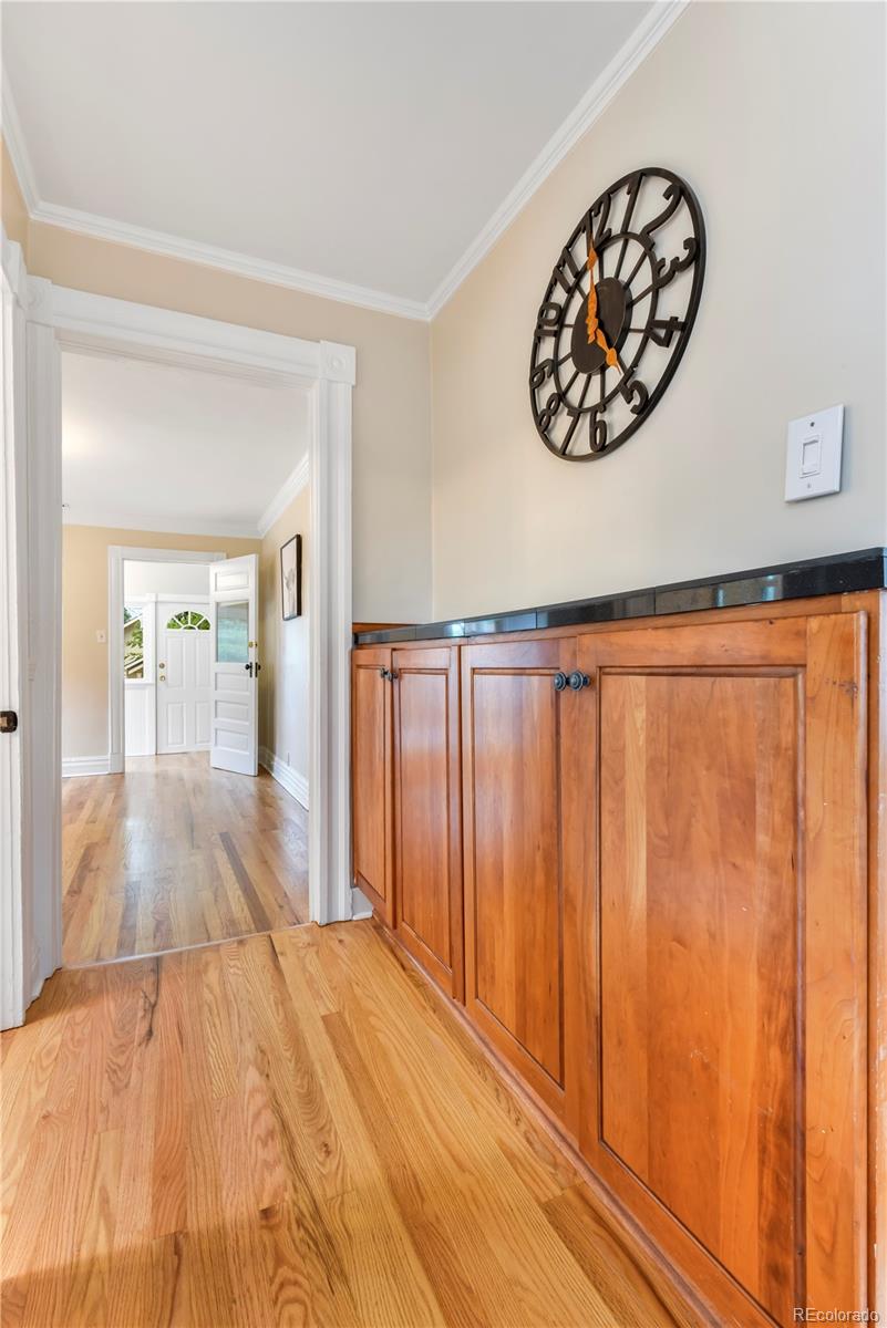 825 Arcadia Place