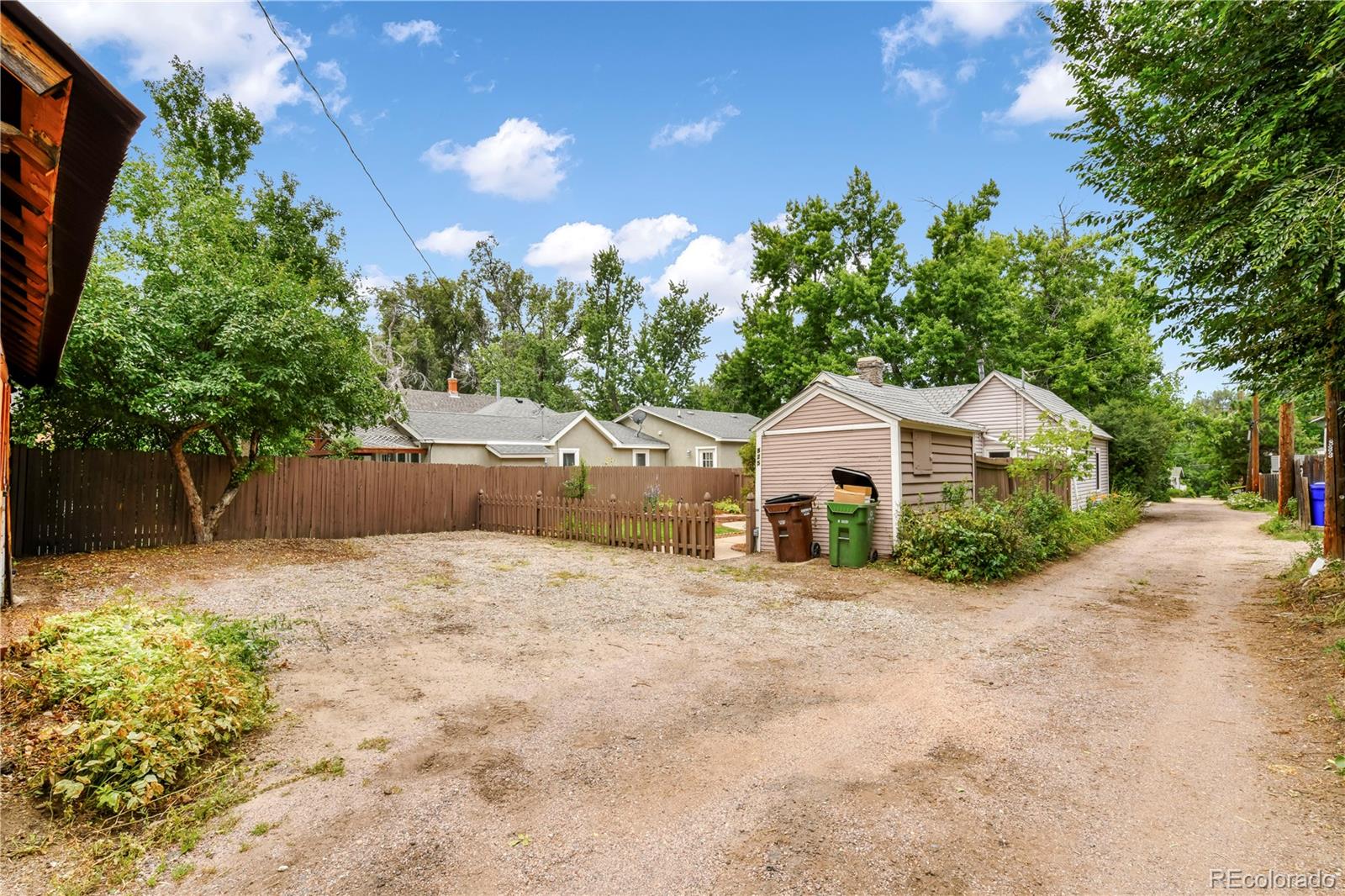825 Arcadia Place