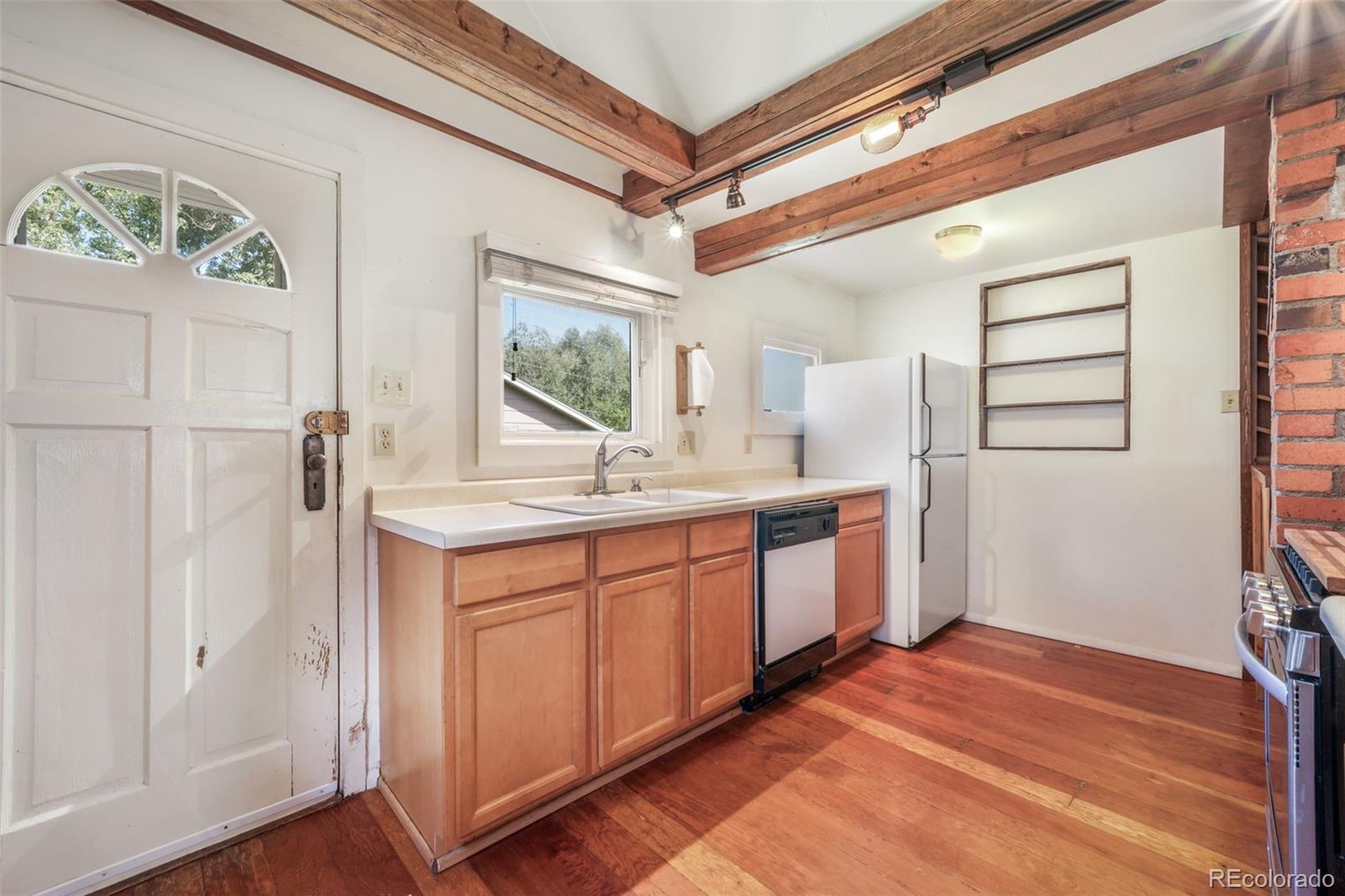 3326 W Kiowa Street