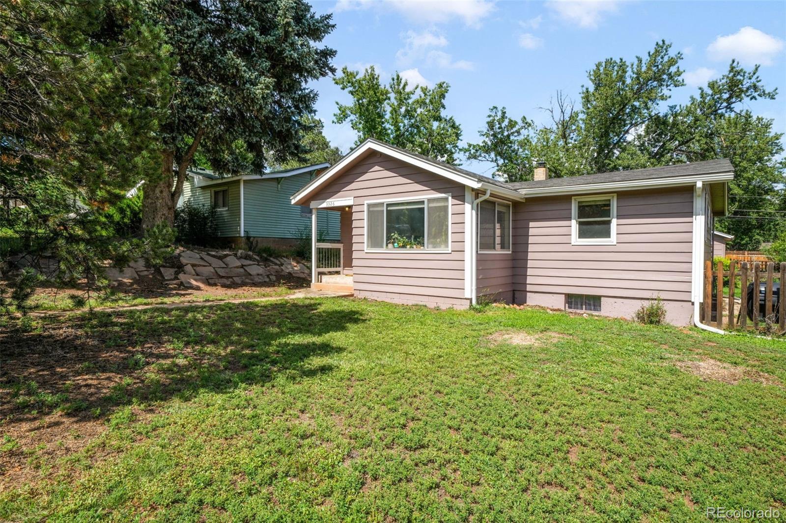 3326 W Kiowa Street