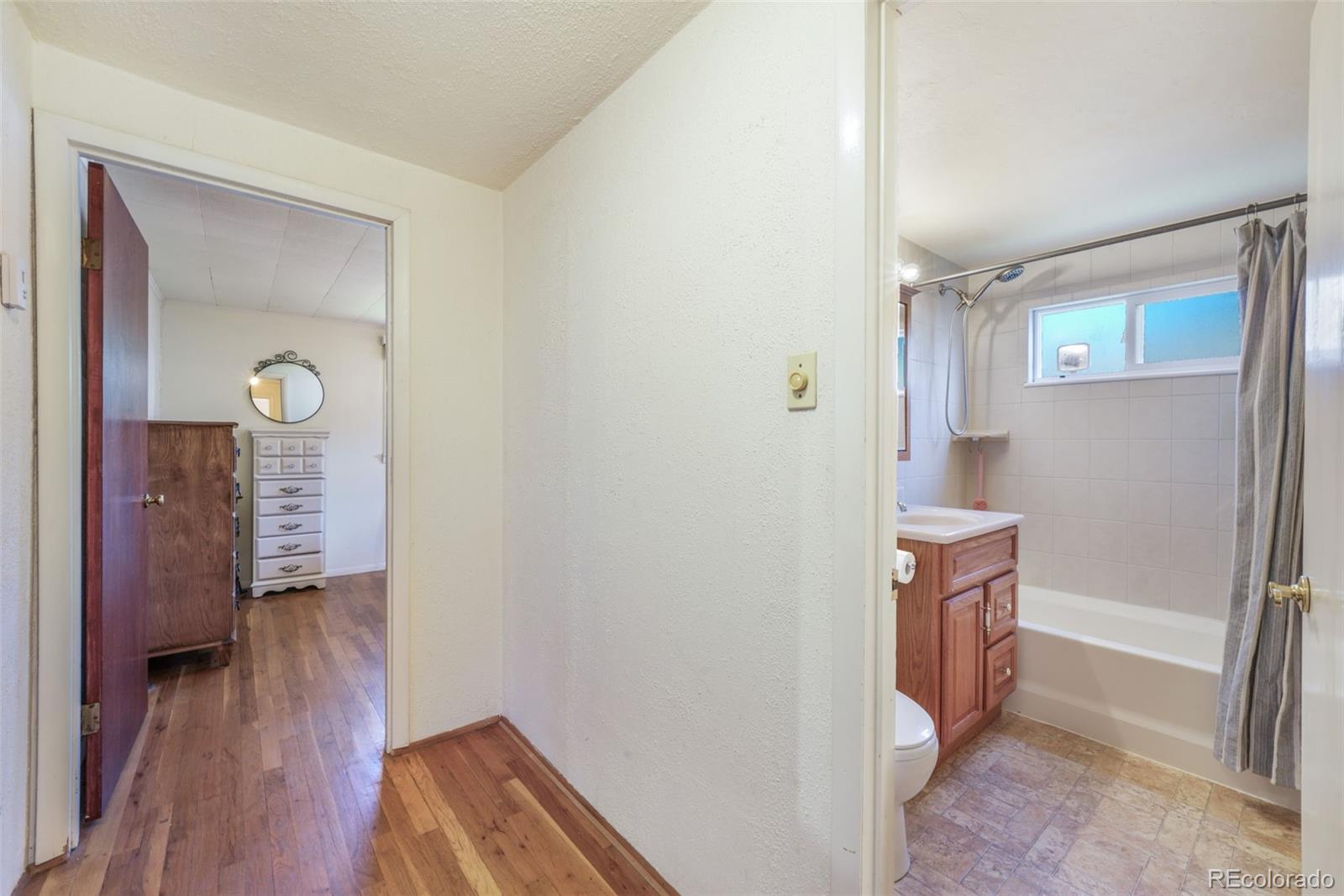 3326 W Kiowa Street