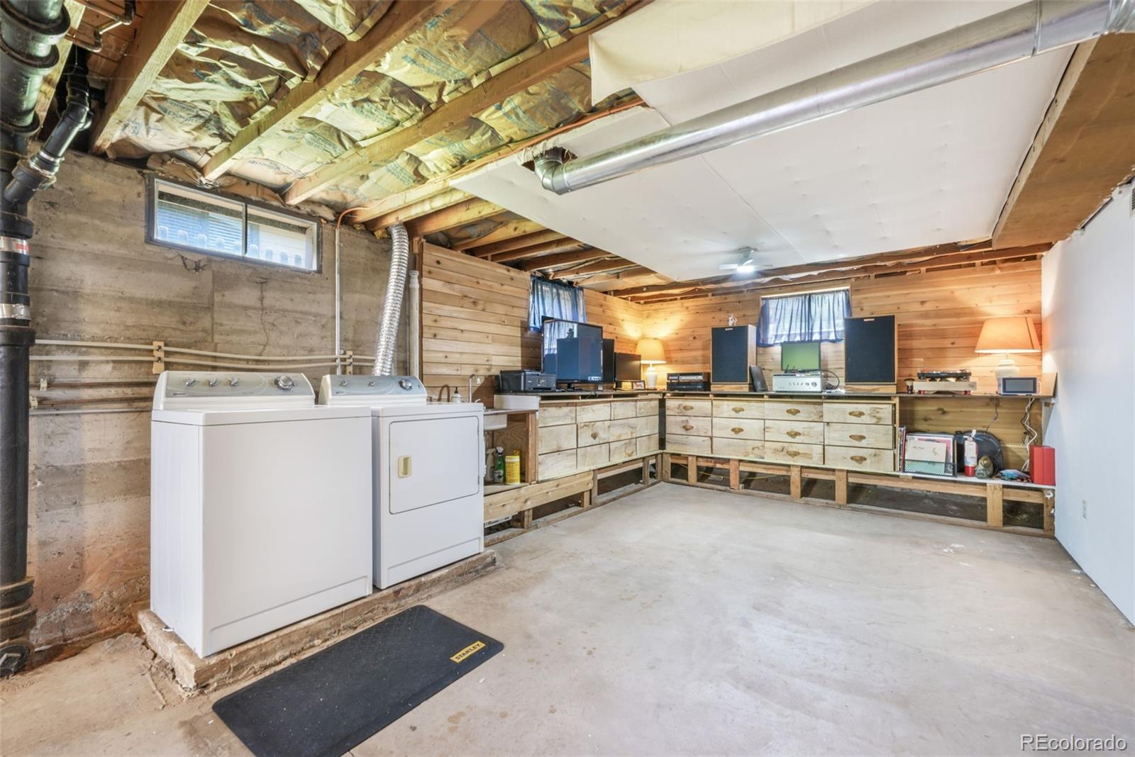 3326 W Kiowa Street