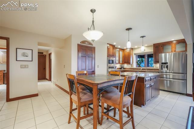 5065 Cliff Point Circle