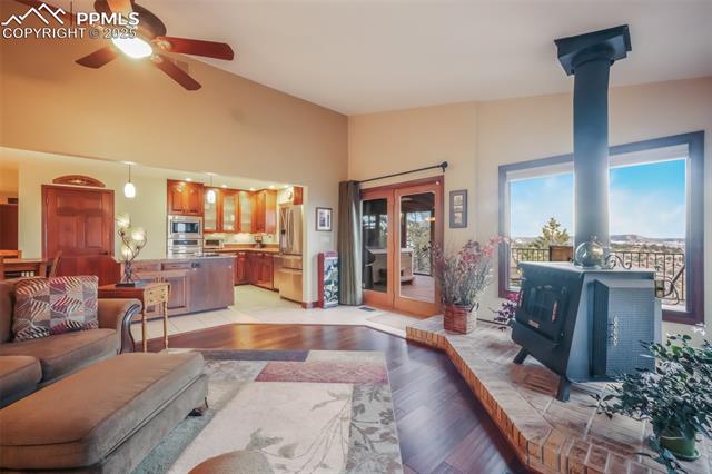 5065 Cliff Point Circle