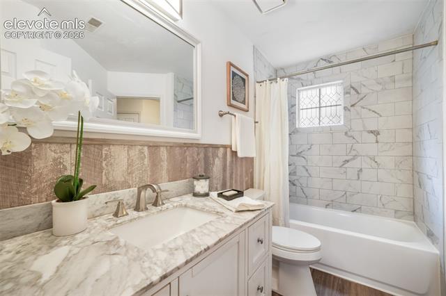 2105 Troy Court