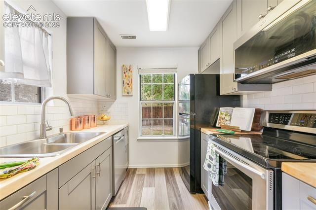 2105 Troy Court