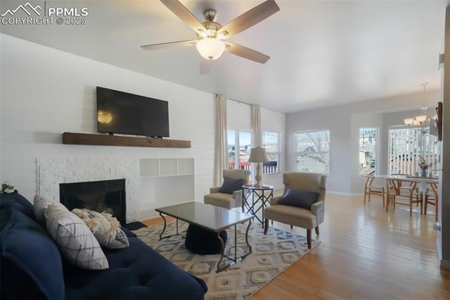 3656 N HANCOCK Avenue