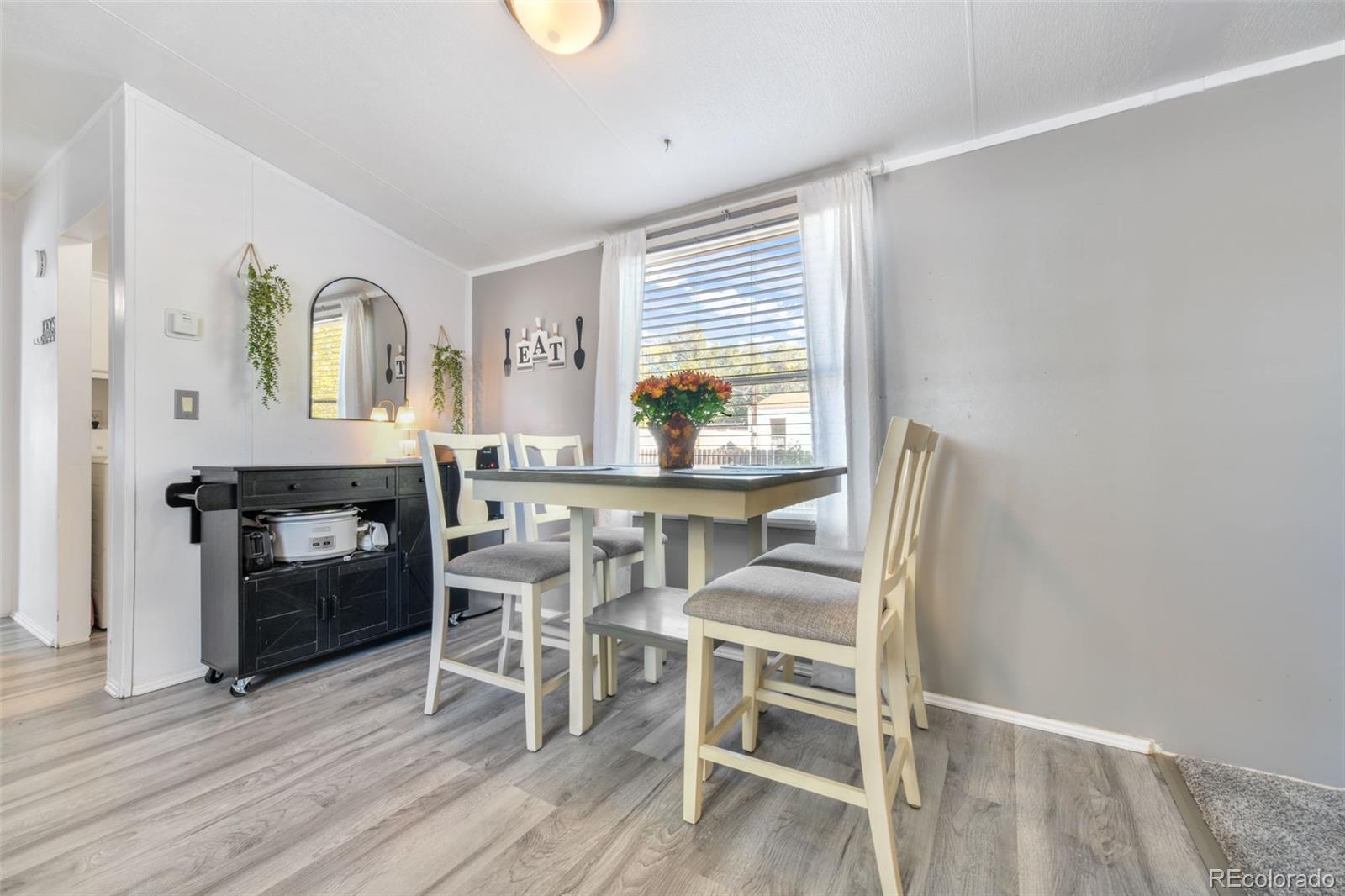 3841 N Cascade Avenue