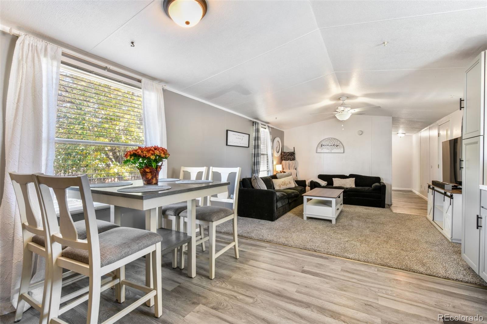 3841 N Cascade Avenue