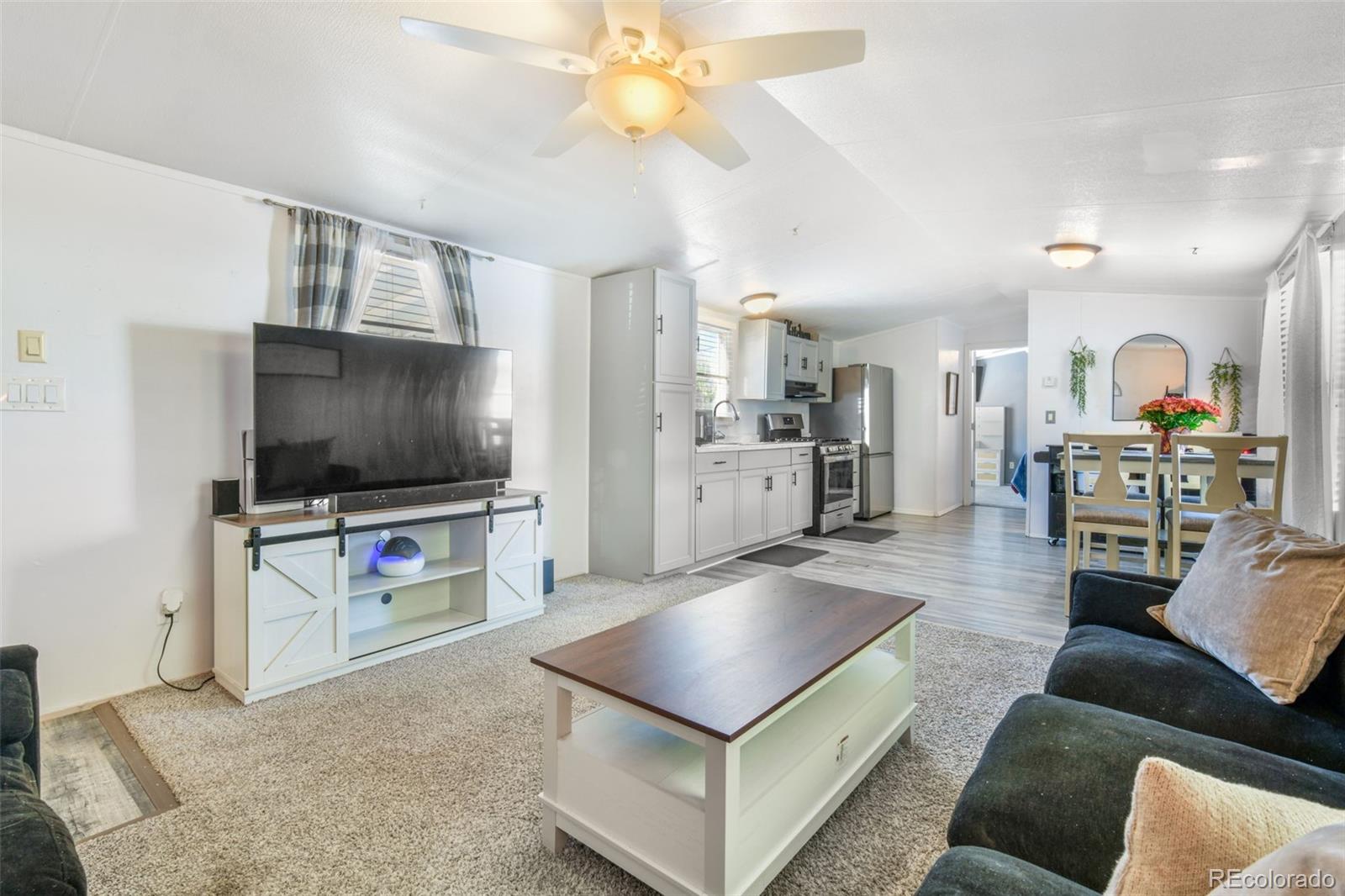 3841 N Cascade Avenue