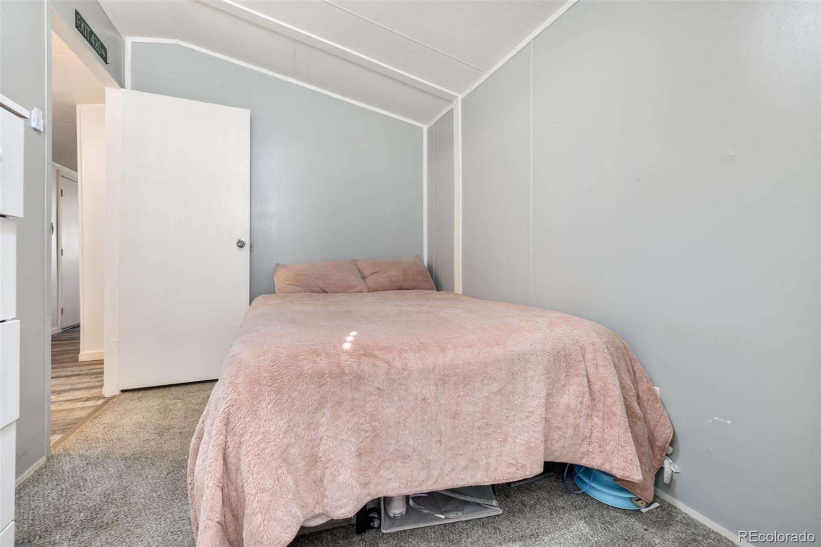 3841 N Cascade Avenue