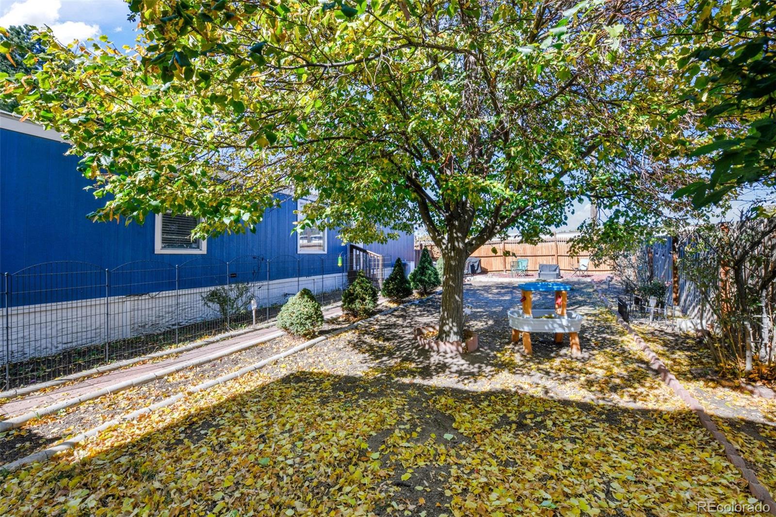 3841 N Cascade Avenue