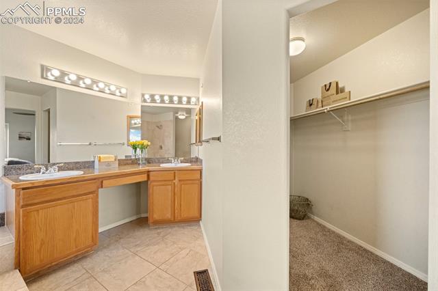 17232 Buffalo Valley Path