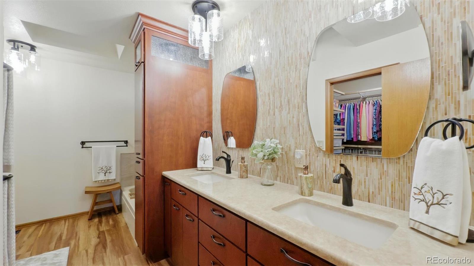 440 Torrey Pines Way