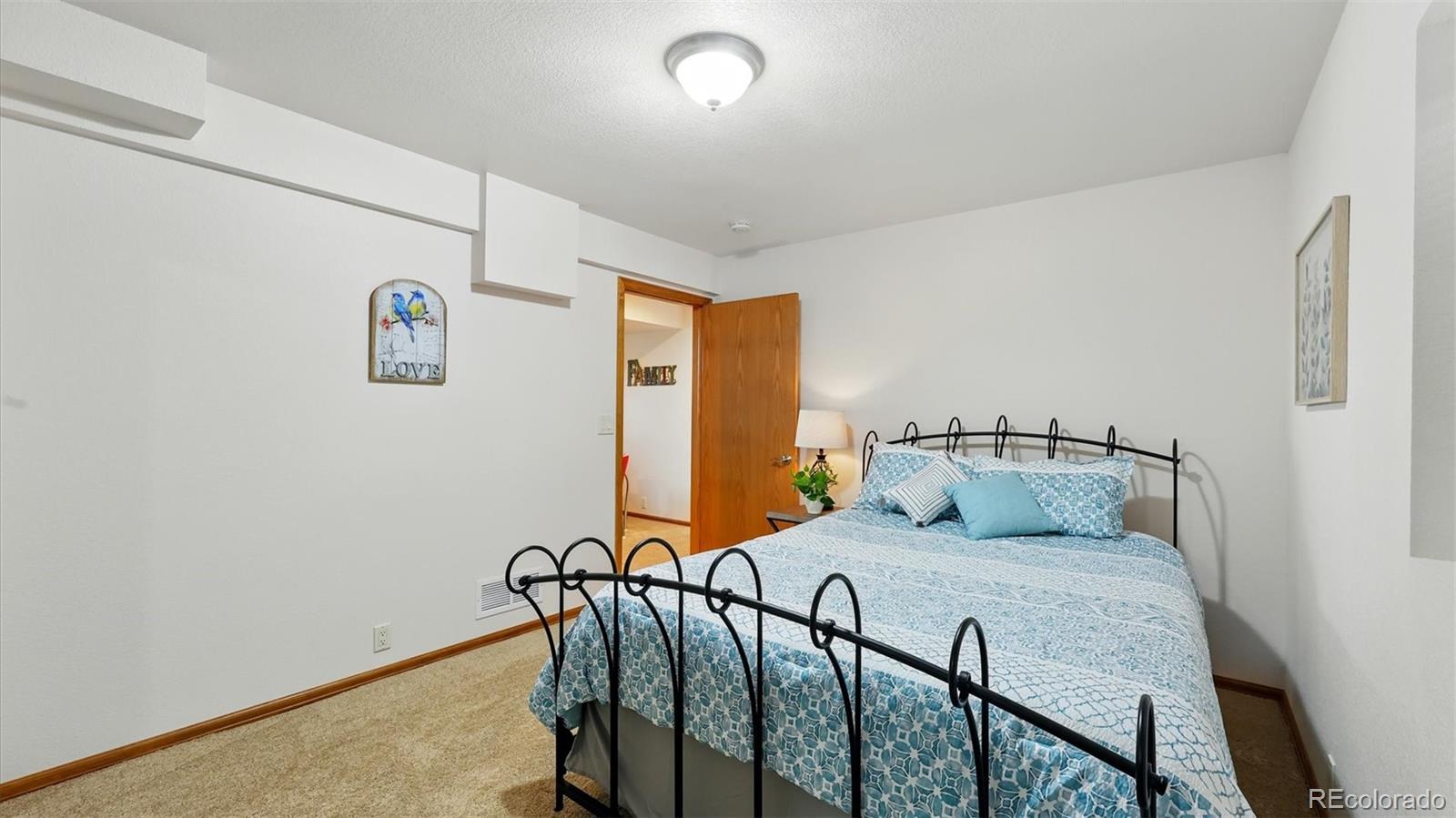 440 Torrey Pines Way