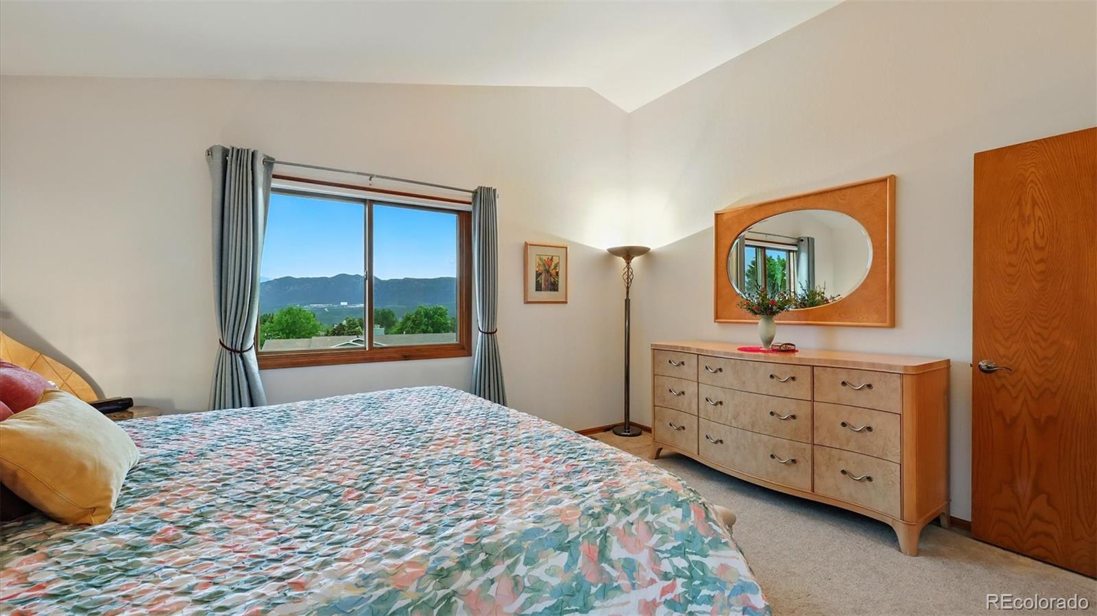 440 Torrey Pines Way