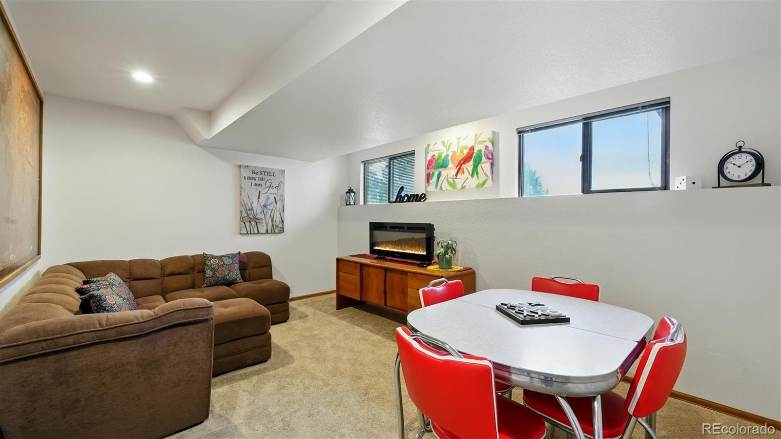 440 Torrey Pines Way