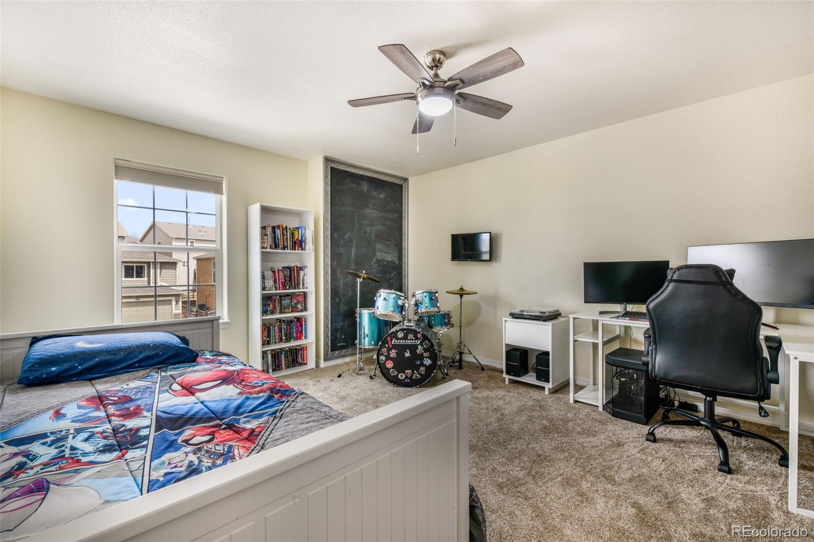 995 Diamond Rim Drive